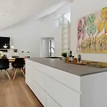 4 Bedroom Stunning In Hébergement de vacances Neksø
