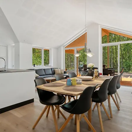 Vakantiehuis 4 Bedroom Stunning In Neksø