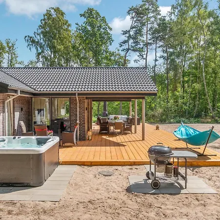 4 Bedroom Stunning In Hébergement de vacances