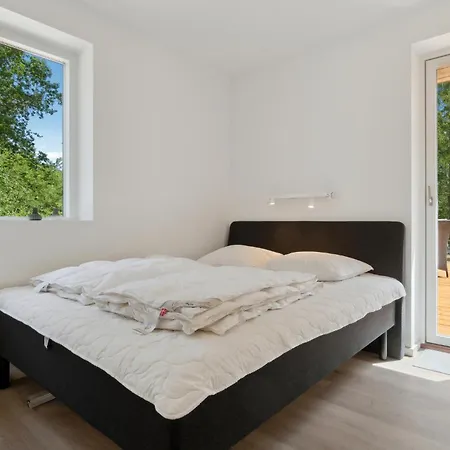 4 Bedroom Stunning In Hébergement de vacances *